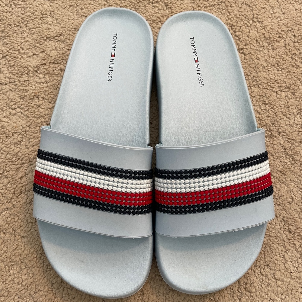 Woman’s Tommy Hilfiger slides